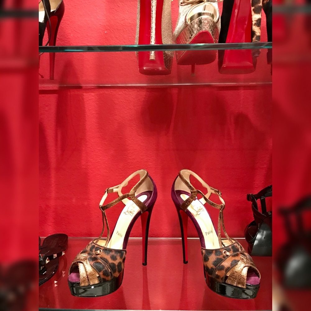 * NWOT Authentic Christian Louboutin "Glennalta"